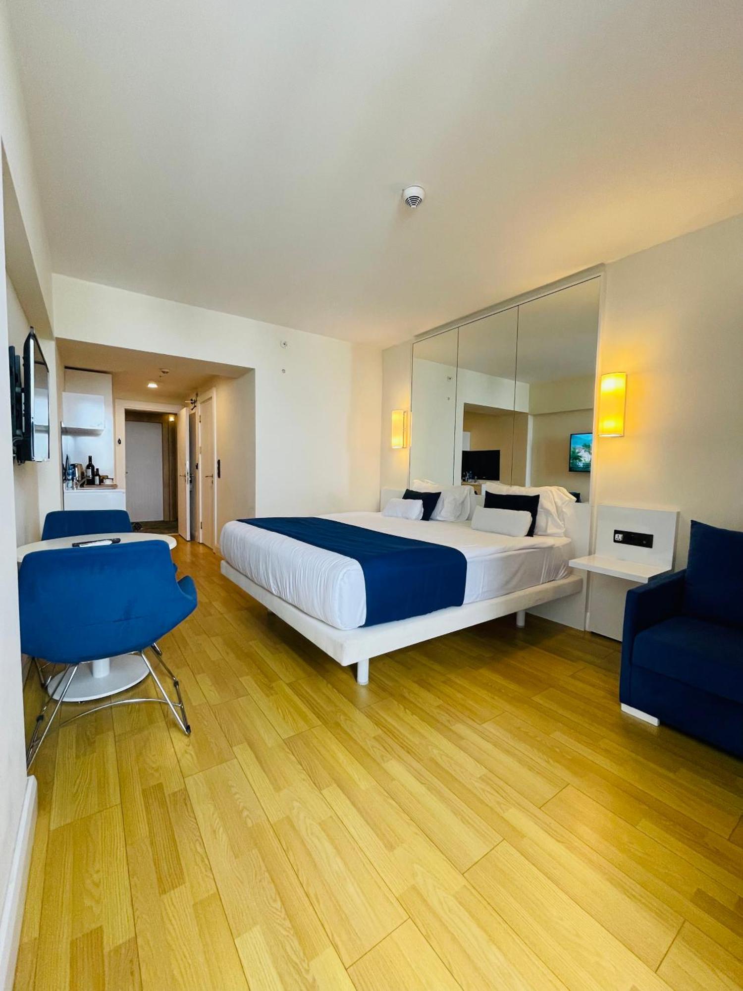 Luxury Batumi Hotel المظهر الخارجي الصورة