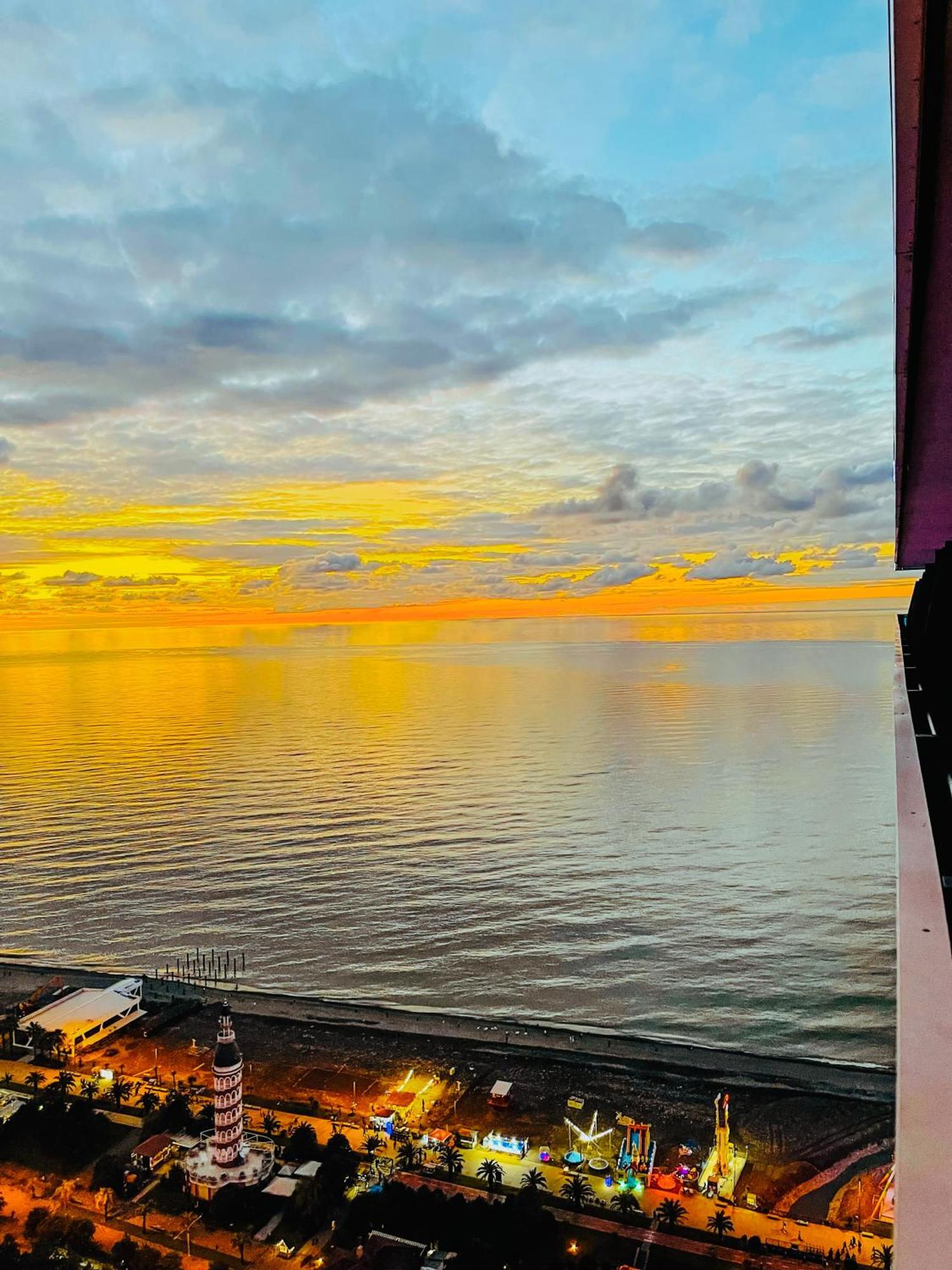 Luxury Batumi Hotel المظهر الخارجي الصورة