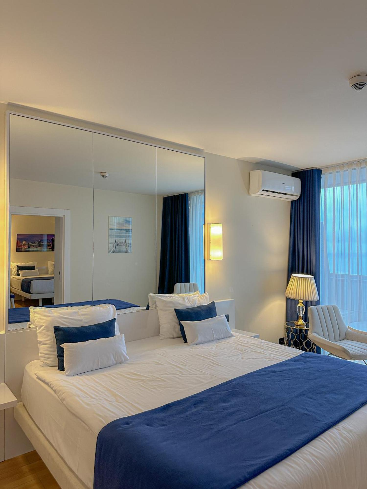 Luxury Batumi Hotel المظهر الخارجي الصورة